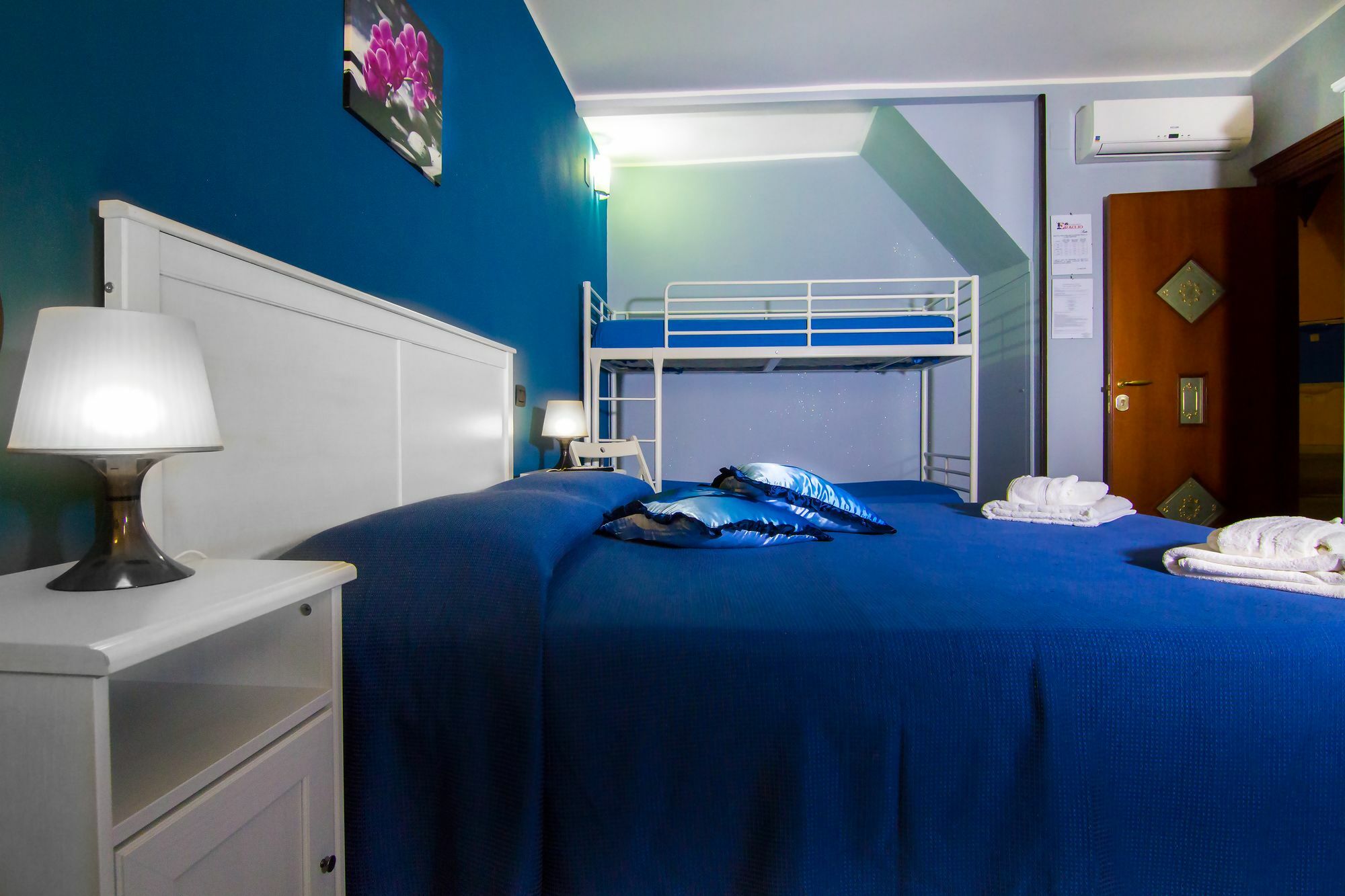B&B Eraclio Suite Barletta Extérieur photo