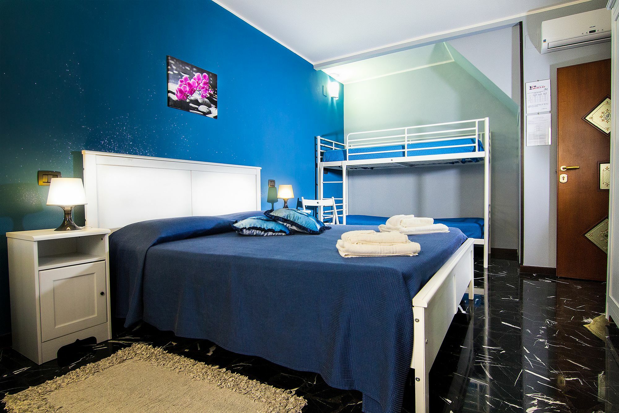 B&B Eraclio Suite Barletta Extérieur photo